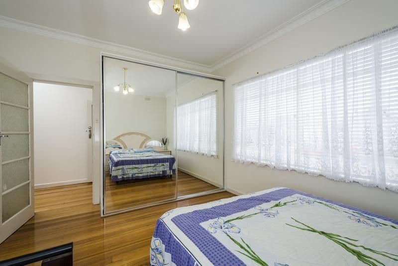 17 Erica Avenue, St Albans VIC 3021, St Albans - Thumbnail 6