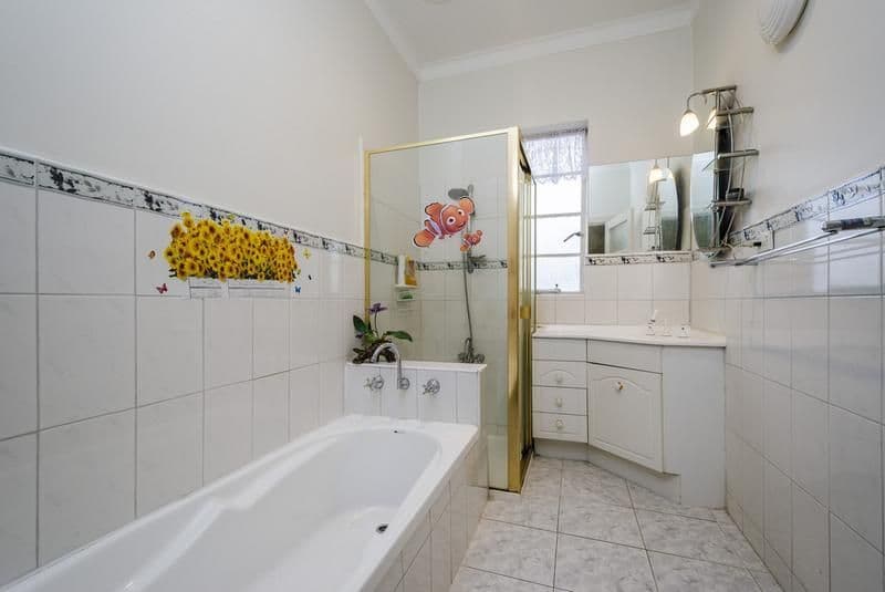 17 Erica Avenue, St Albans VIC 3021, St Albans - Thumbnail 7