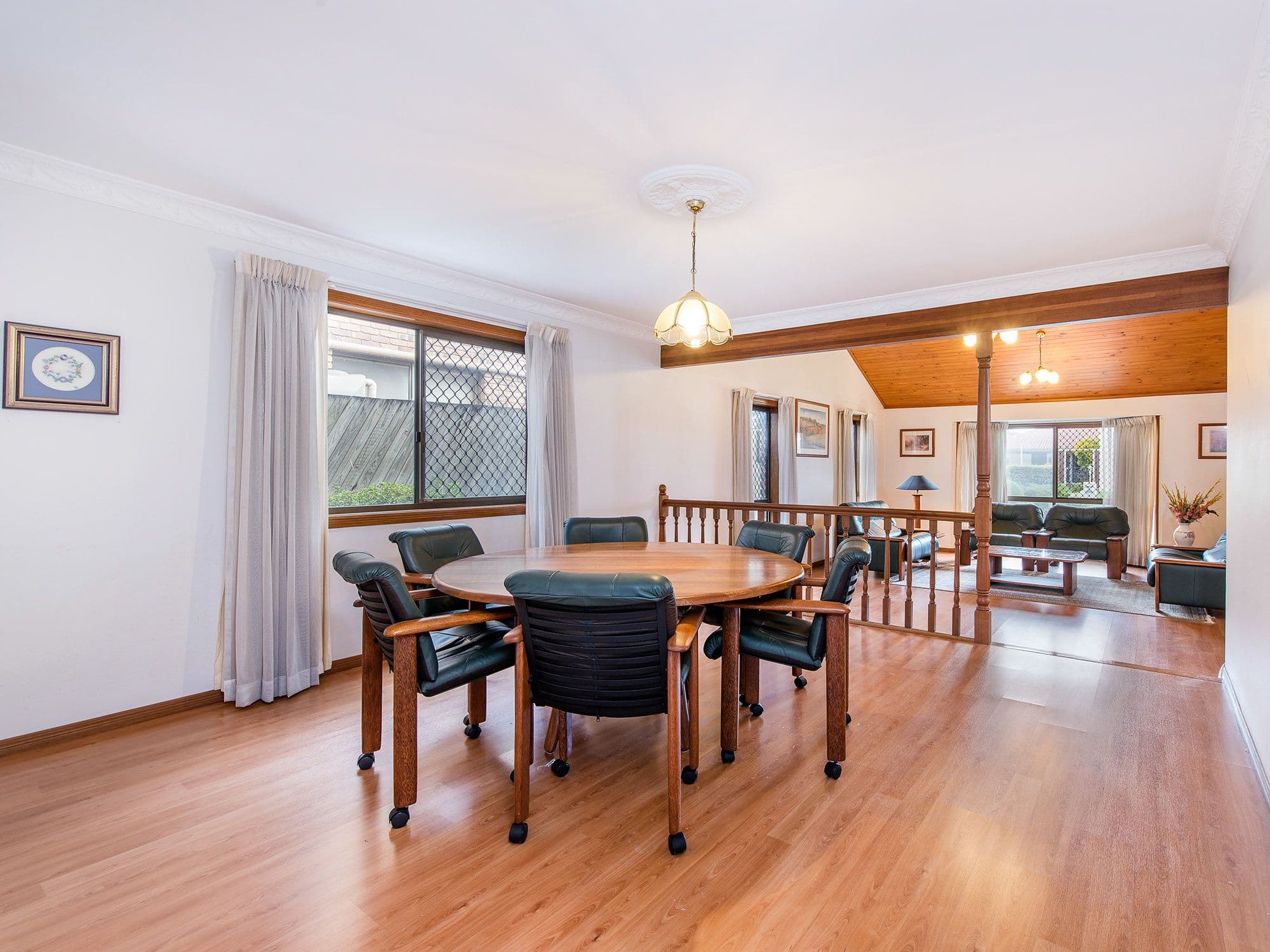 16 Breadalbane Street, Carindale QLD 4152, Carindale - Thumbnail 3