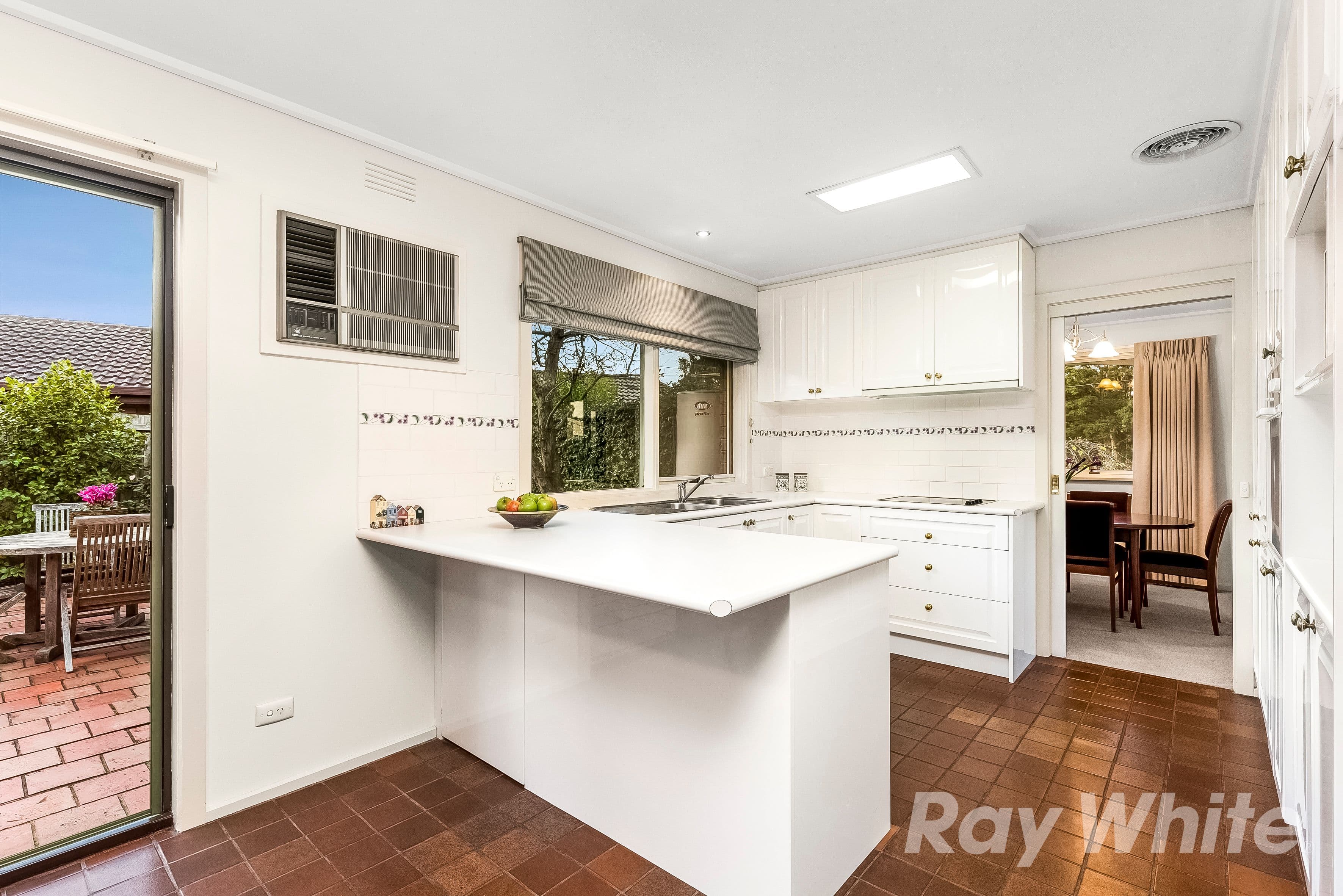 11 Glenville Road, Glen Waverley VIC 3150, Glen Waverley - Thumbnail 5