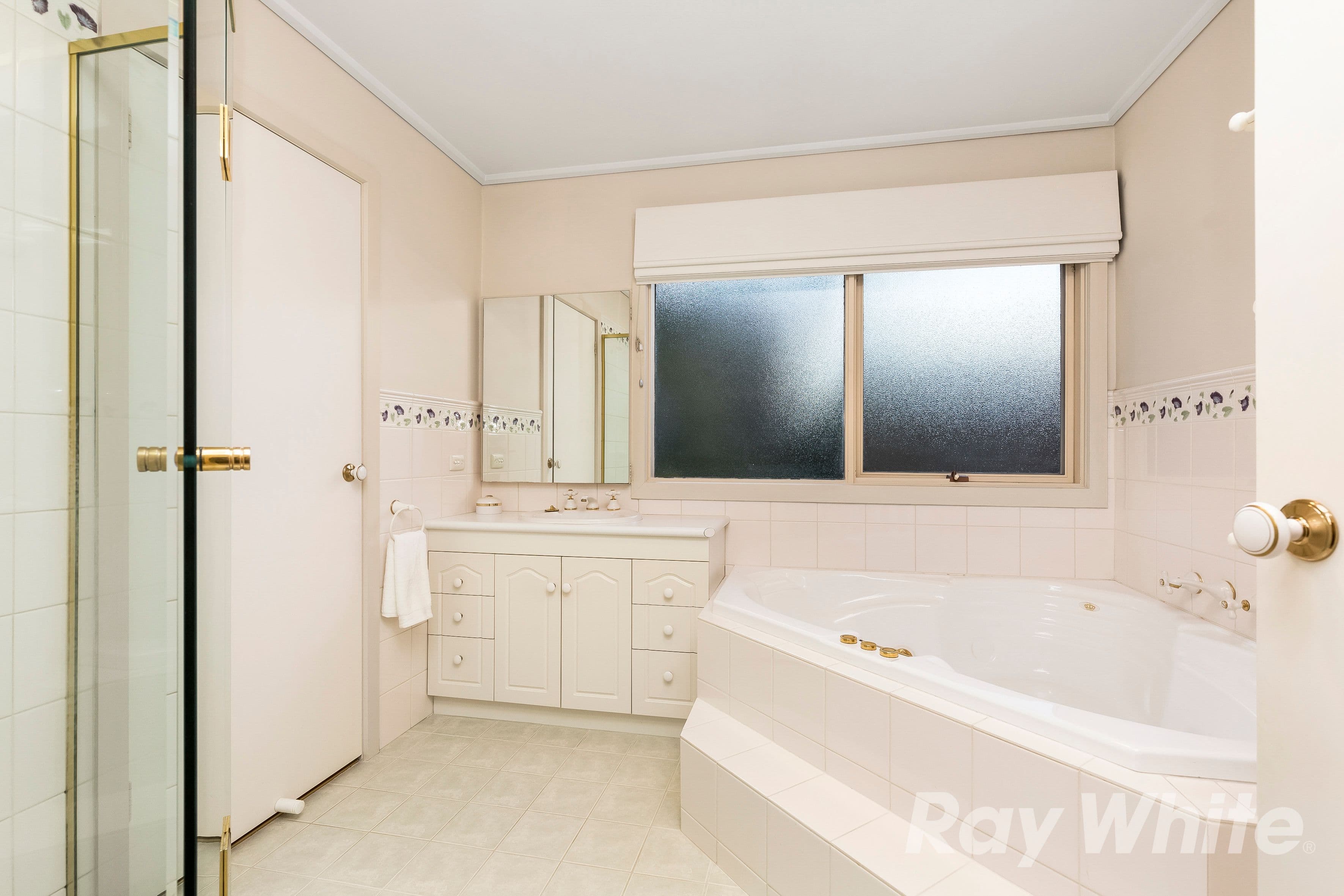11 Glenville Road, Glen Waverley VIC 3150, Glen Waverley - Thumbnail 8