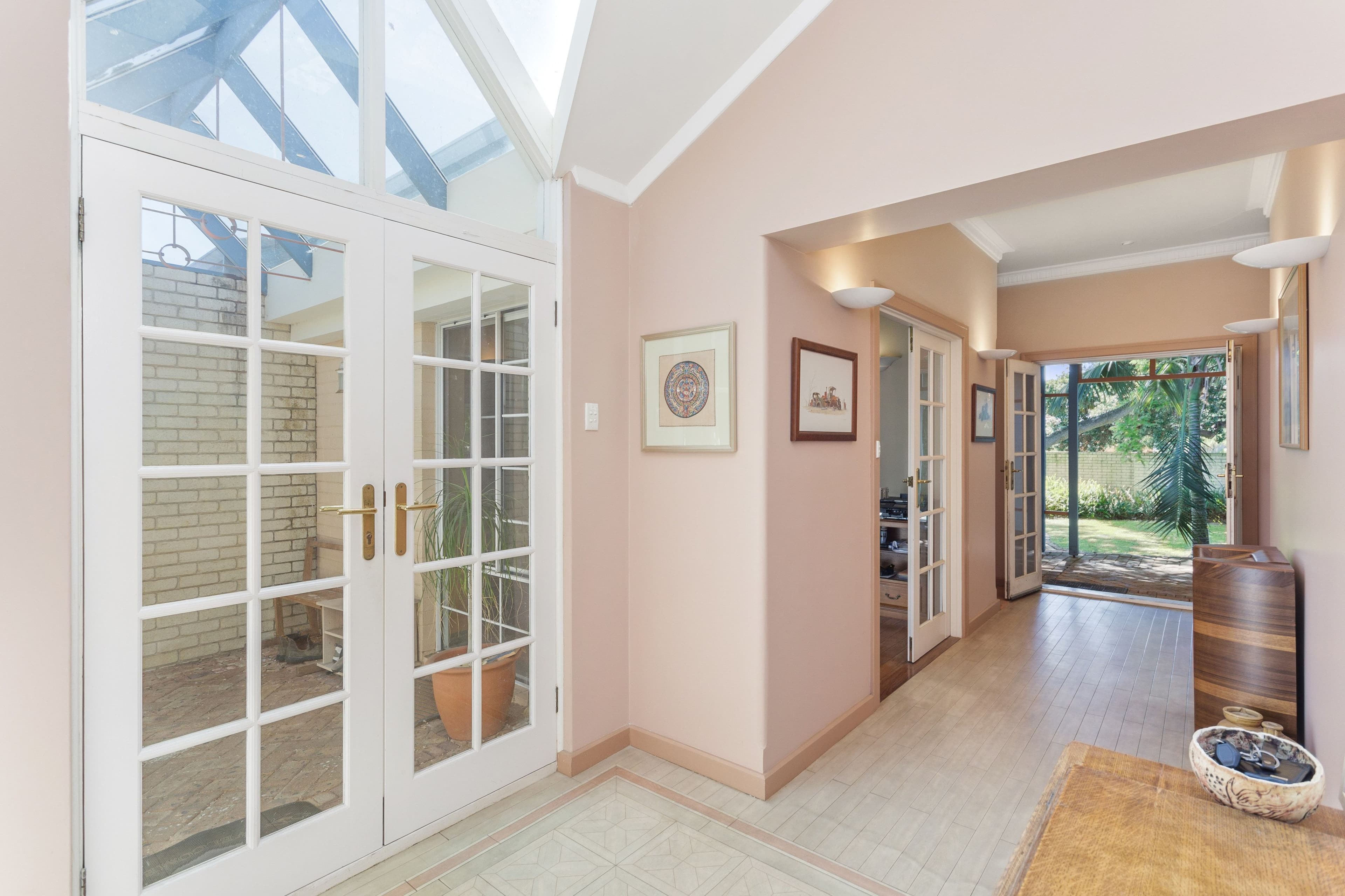 11 Bessell Avenue, Como WA 6152, Como - Thumbnail 2