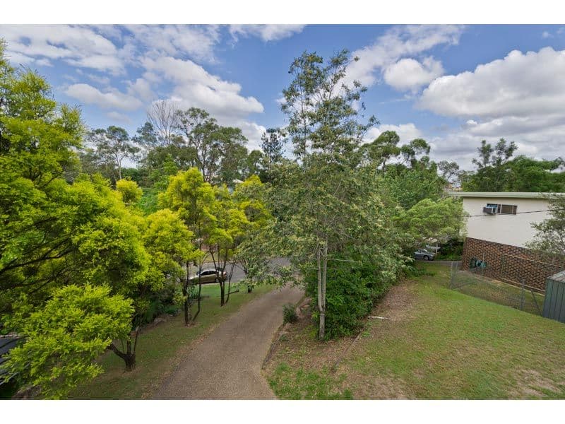 11 Montague Court, Everton Hills QLD 4053, Everton Hills - Thumbnail 2