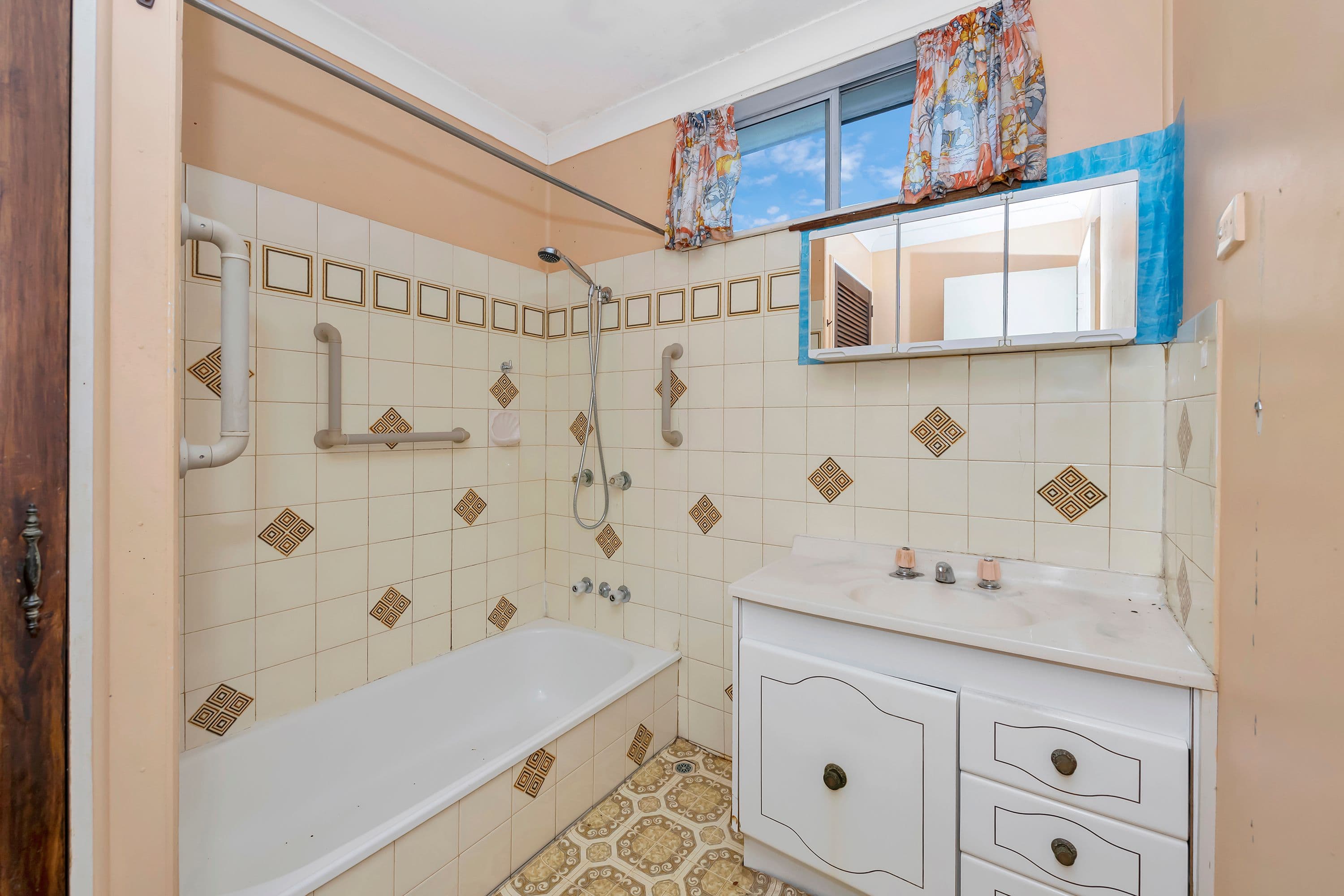 33 Samantha Street, Kelso QLD 4815, Kelso - Thumbnail 6