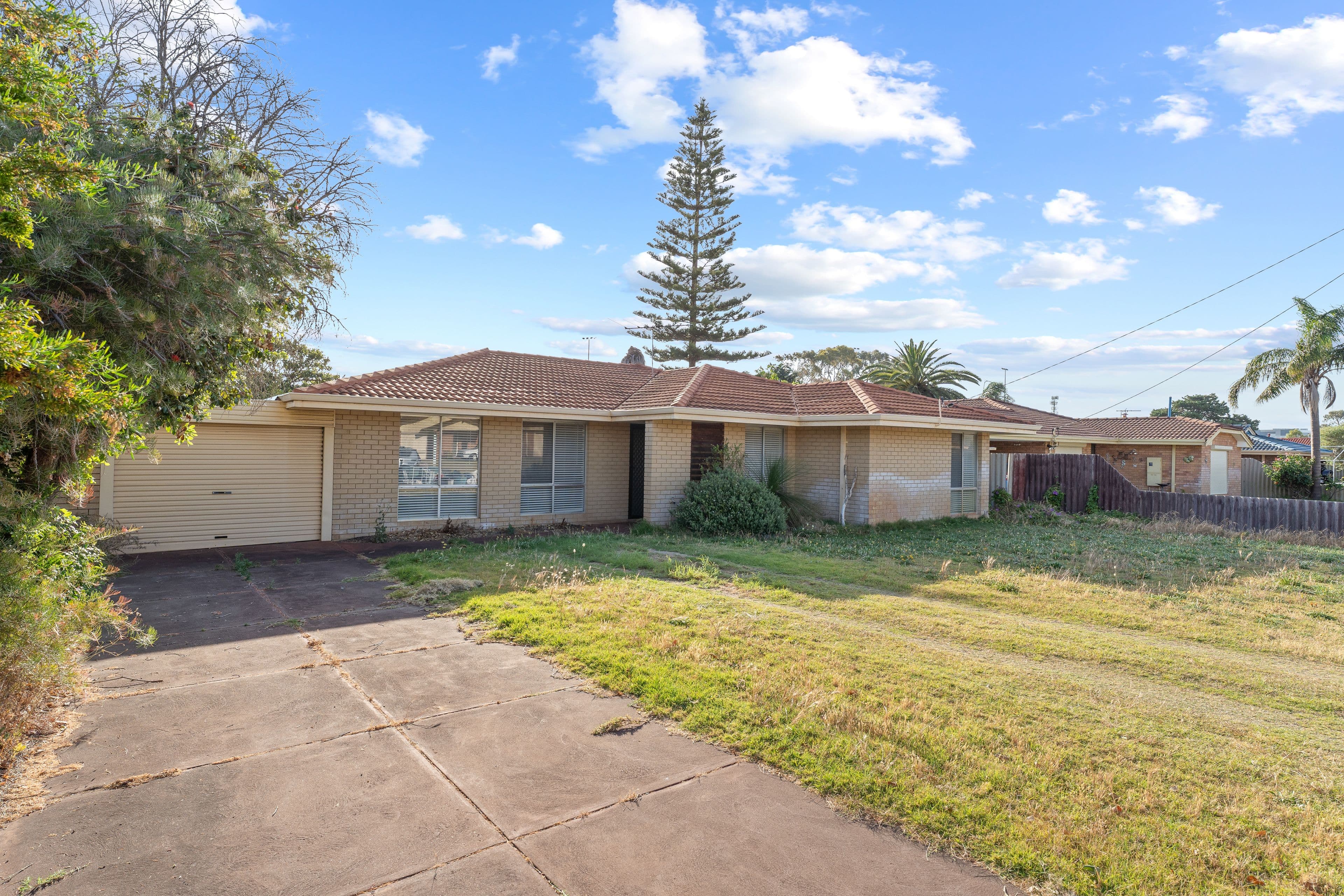 85 Haselmere Circus, Rockingham WA 6168, Rockingham - Image 1