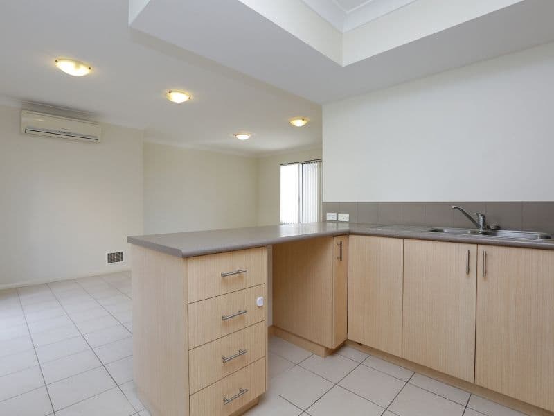 6 Hogarth Street, Cannington WA 6107, Cannington - Thumbnail 4