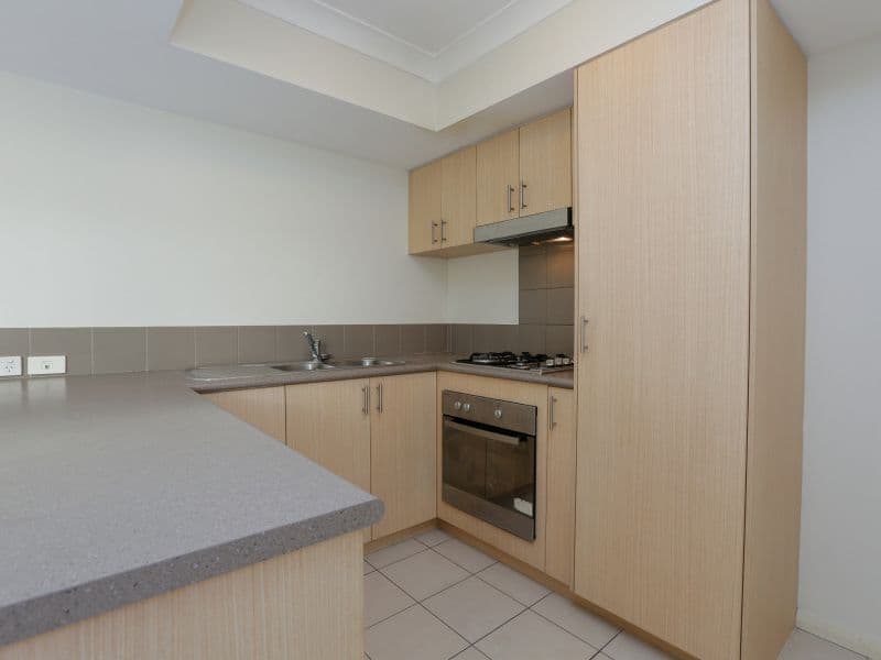 6 Hogarth Street, Cannington WA 6107, Cannington - Thumbnail 8