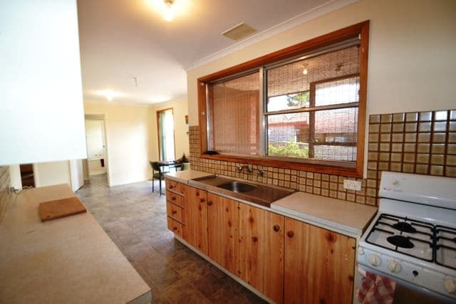184 Anzac Avenue, SEYMOUR VIC 3660, Seymour - Thumbnail 6