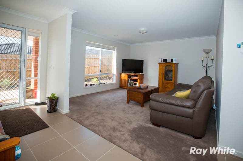 8 Penarie Place, PAKENHAM VIC 3810, Pakenham - Thumbnail 5