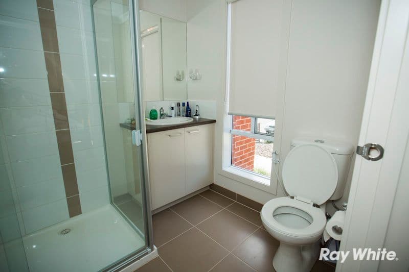 8 Penarie Place, PAKENHAM VIC 3810, Pakenham - Thumbnail 6