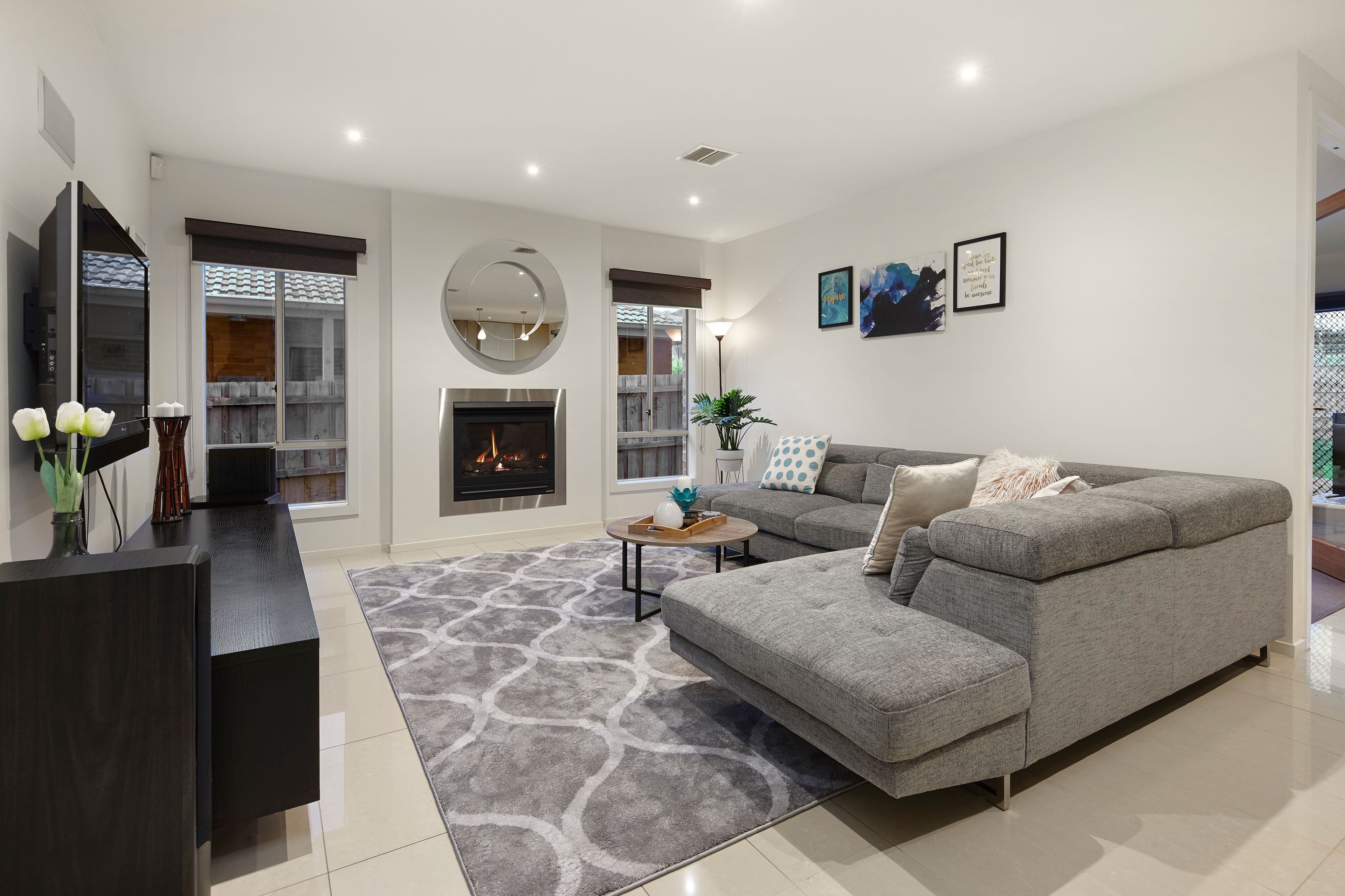 24 Mayfield Drive, Mount Waverley VIC 3149, Mount Waverley - Thumbnail 2