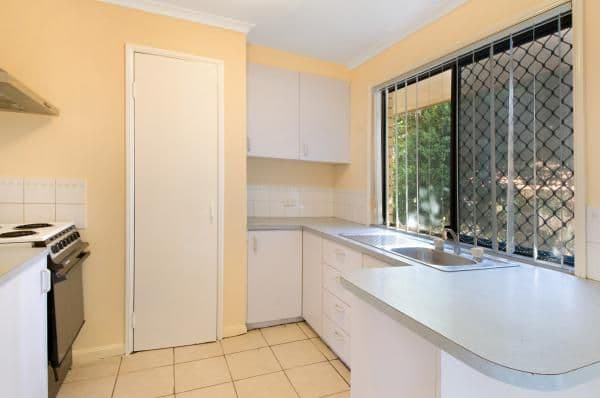 2 Carlie Court, REDBANK PLAINS QLD 4301, Redbank Plains - Thumbnail 4