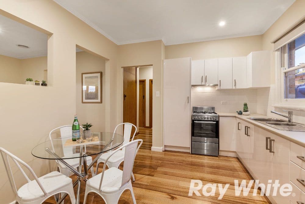 32 St Andrews Avenue, Rosanna VIC 3084, Rosanna - Thumbnail 3