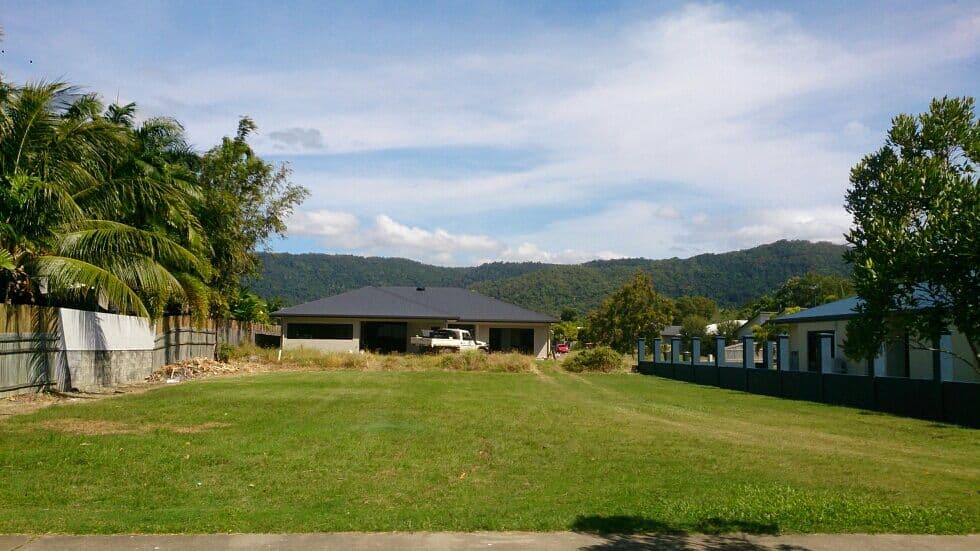 30 Ulysses Avenue, PORT DOUGLAS QLD 4877, Port Douglas - Thumbnail 3