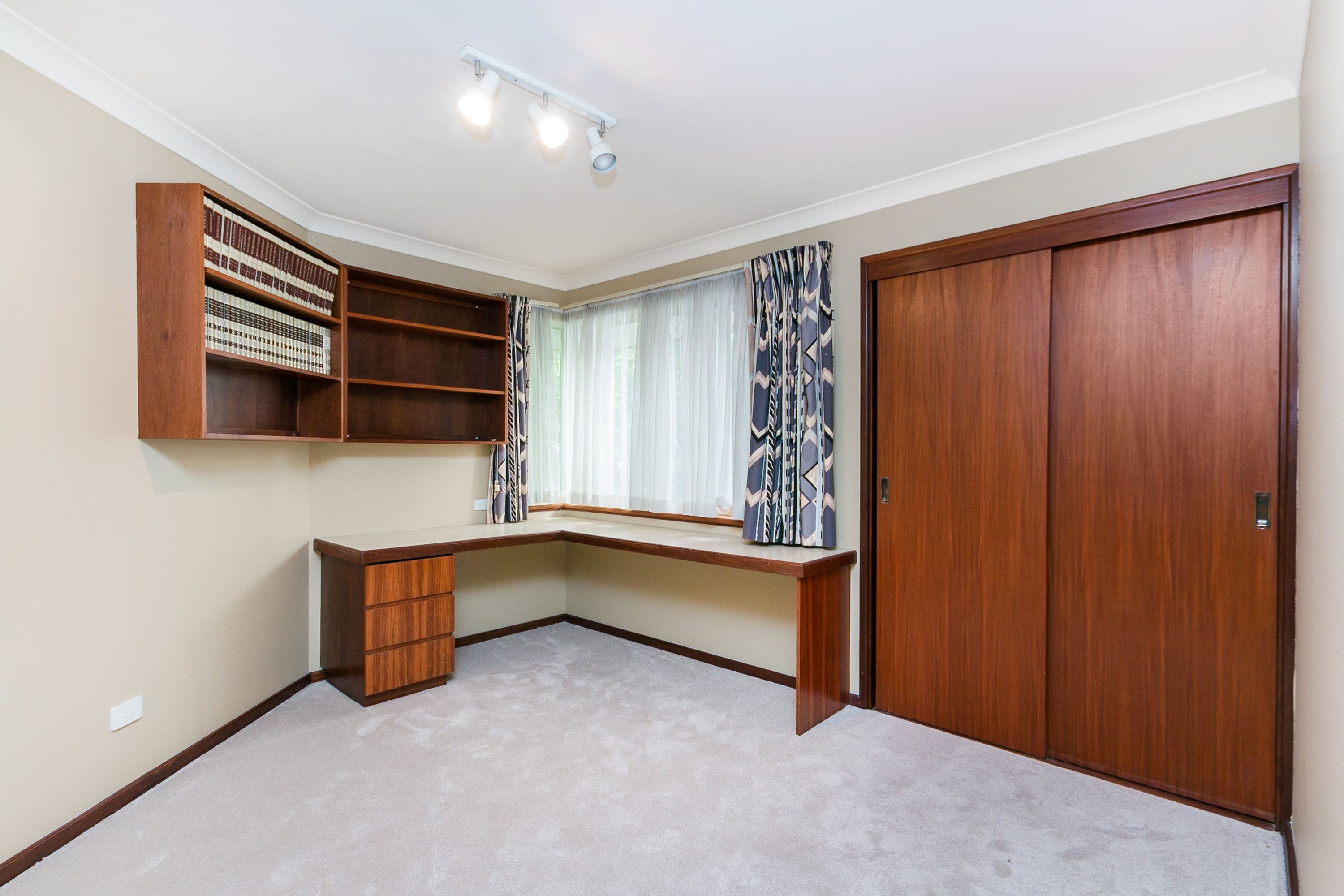 88 Anglesey Drive, Kardinya WA 6163, Kardinya - Thumbnail 4
