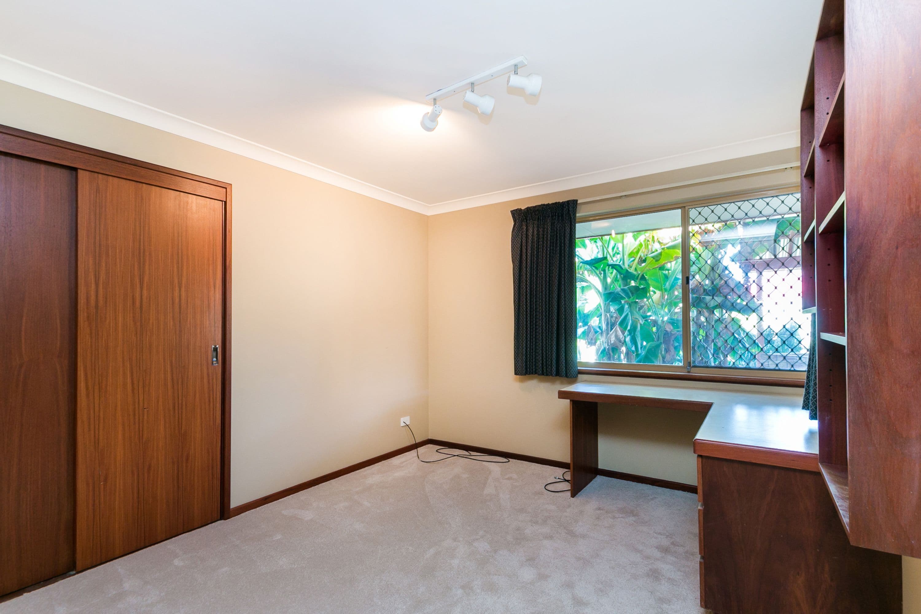 88 Anglesey Drive, Kardinya WA 6163, Kardinya - Thumbnail 5