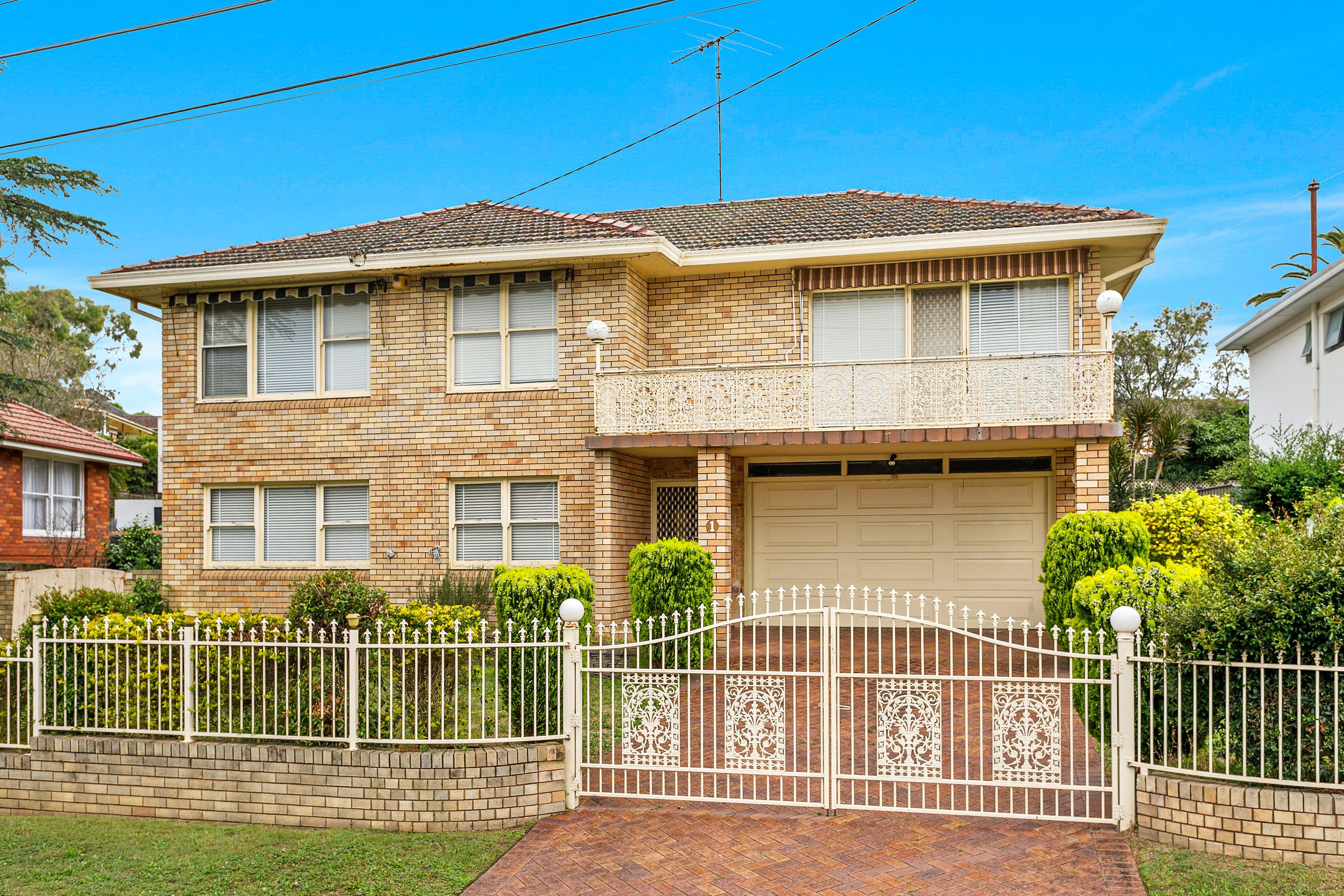 1 Wadsley Crescent, Connells Point NSW 2221, Connells Point - Thumbnail 2