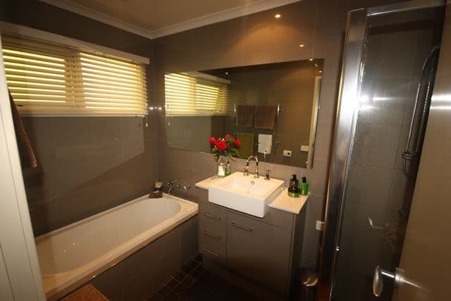 43 Engesta Avenue, CAMDEN NSW 2570, Camden - Thumbnail 2