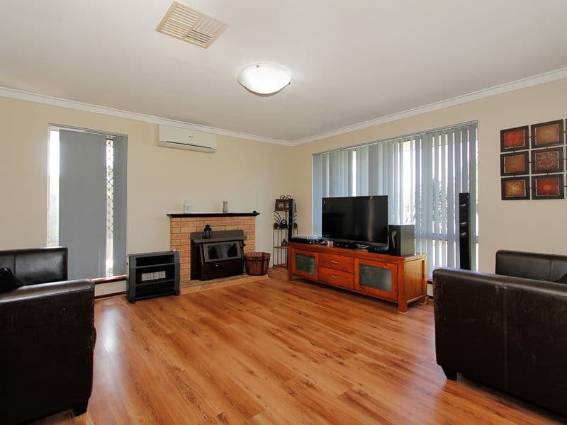 23 Hibbertia Crescent, RIVERTON WA 6148, Riverton - Thumbnail 2