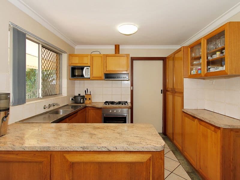 23 Hibbertia Crescent, RIVERTON WA 6148, Riverton - Thumbnail 3