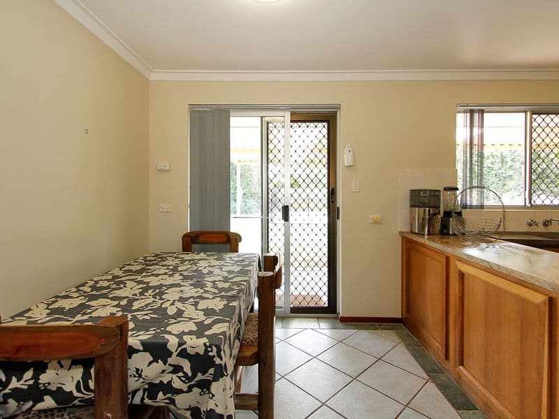 23 Hibbertia Crescent, RIVERTON WA 6148, Riverton - Thumbnail 5