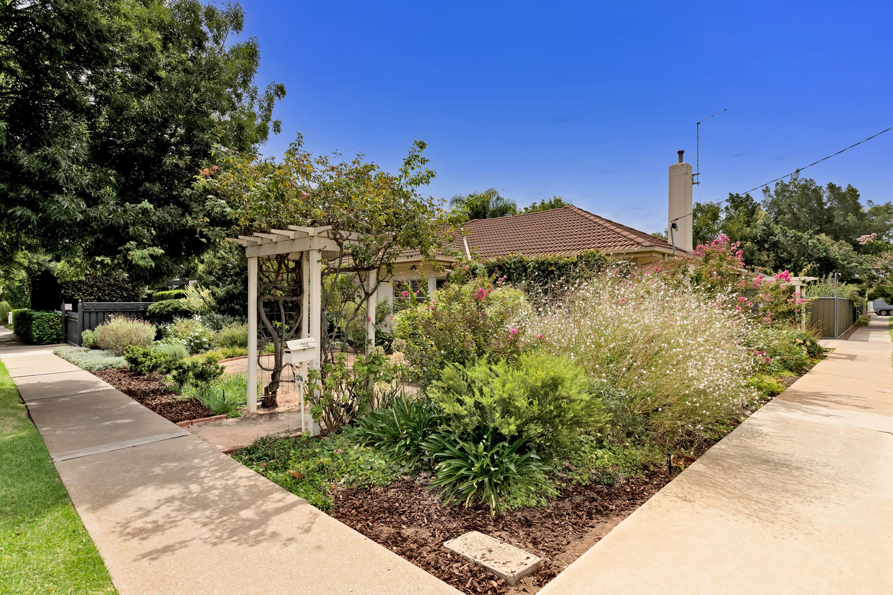 176 Twelfth Street, Mildura VIC 3500, Mildura - Thumbnail 2