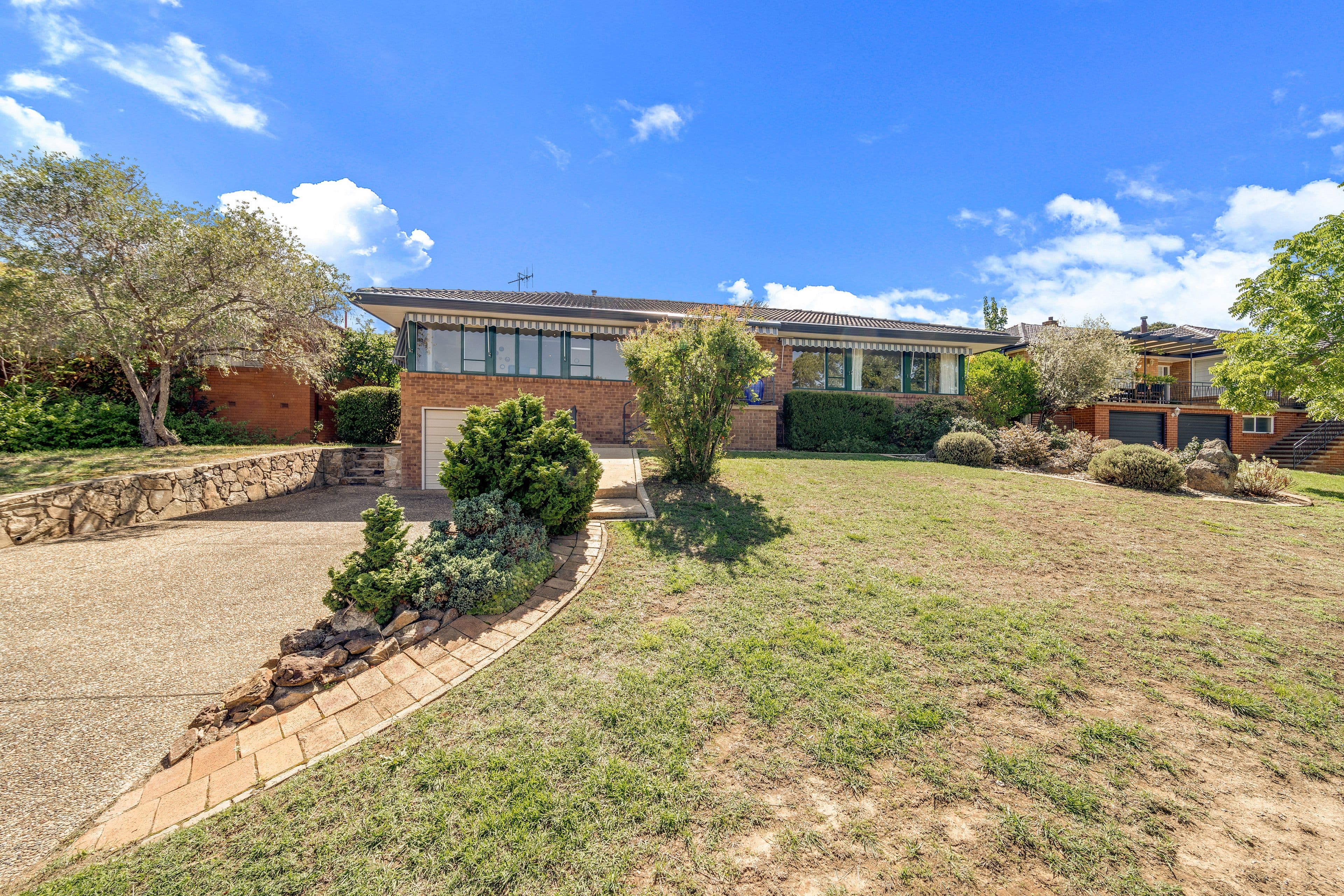 12 Millen Street, Hughes ACT 2605, Hughes - Thumbnail 2