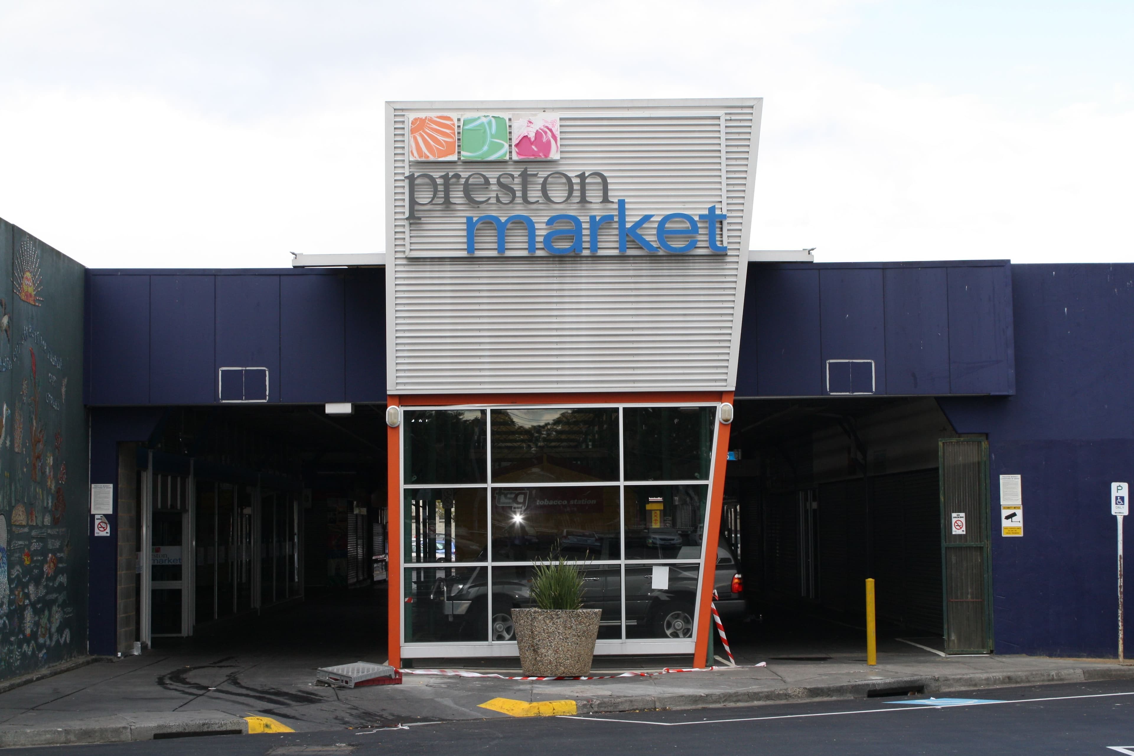 4 Newton Street, Reservoir VIC 3073, Reservoir - Thumbnail 4