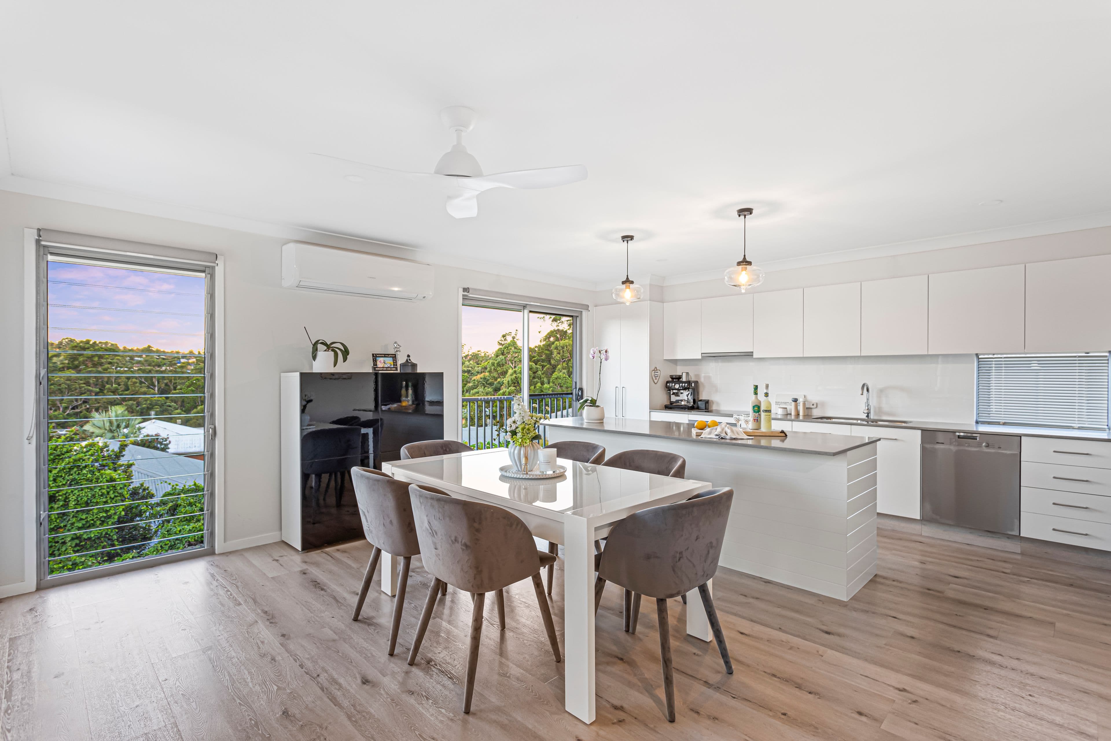 19 Harriet Lane, Oxenford QLD 4210, Oxenford - Thumbnail 2
