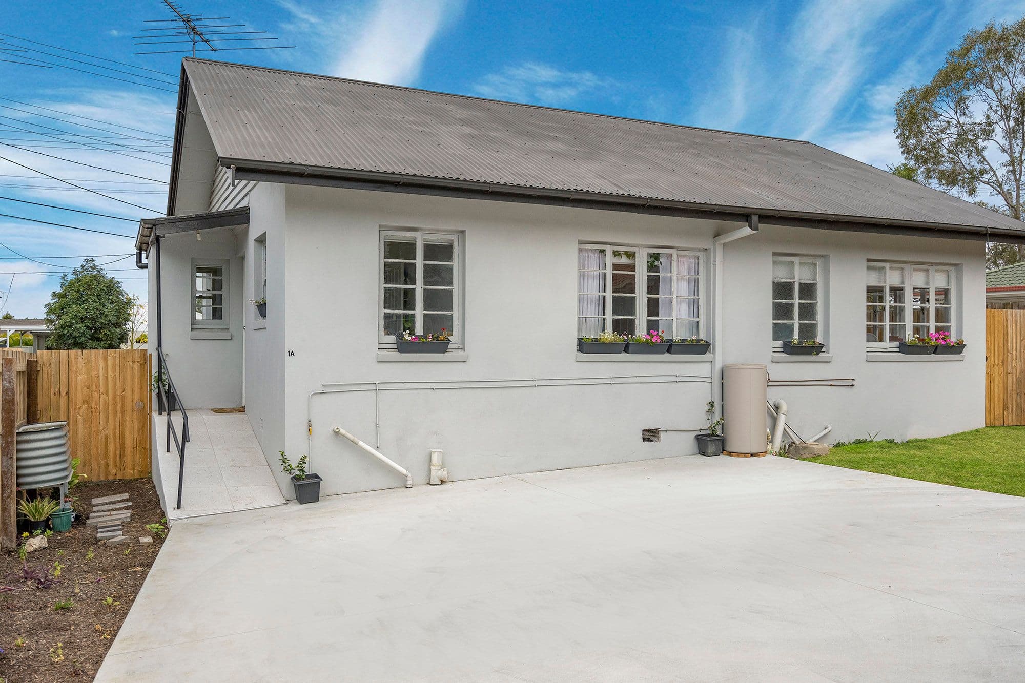 1A Santley Street, Mount Gravatt QLD 4122, Mount Gravatt - Image 1