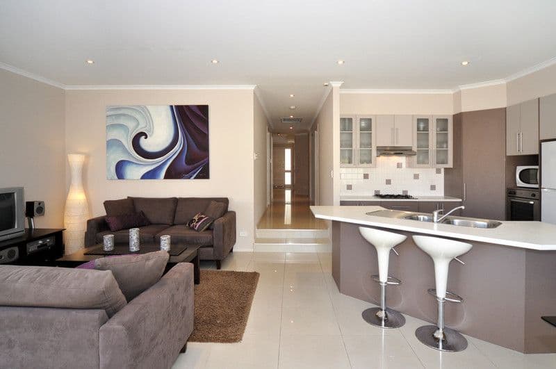 4 Bishops Hill Road, HAPPY VALLEY SA 5159, Happy Valley - Thumbnail 2