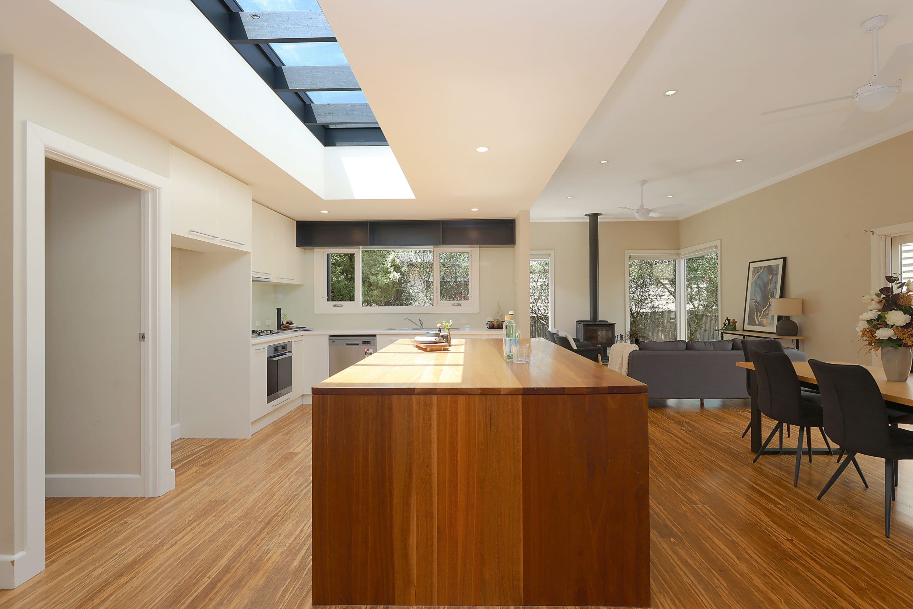 41 Lawrence Street, Camperdown VIC 3260, Camperdown - Thumbnail 4