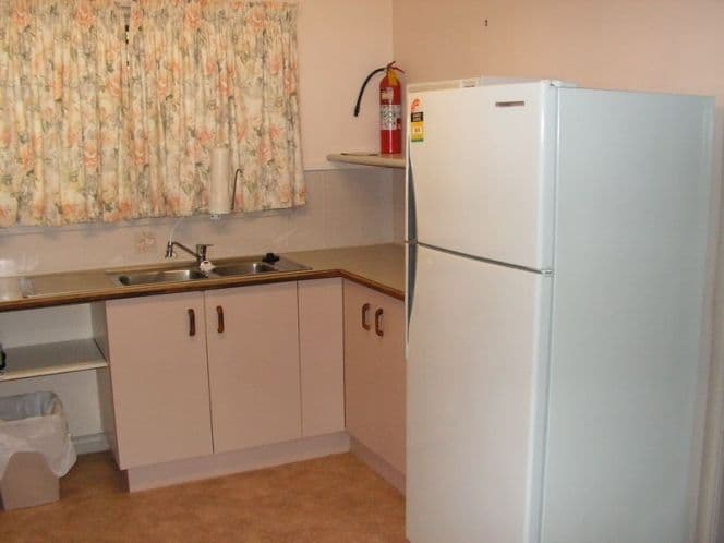 5 William Street, GLADSTONE CENTRAL QLD 4680, Gladstone Central - Thumbnail 4