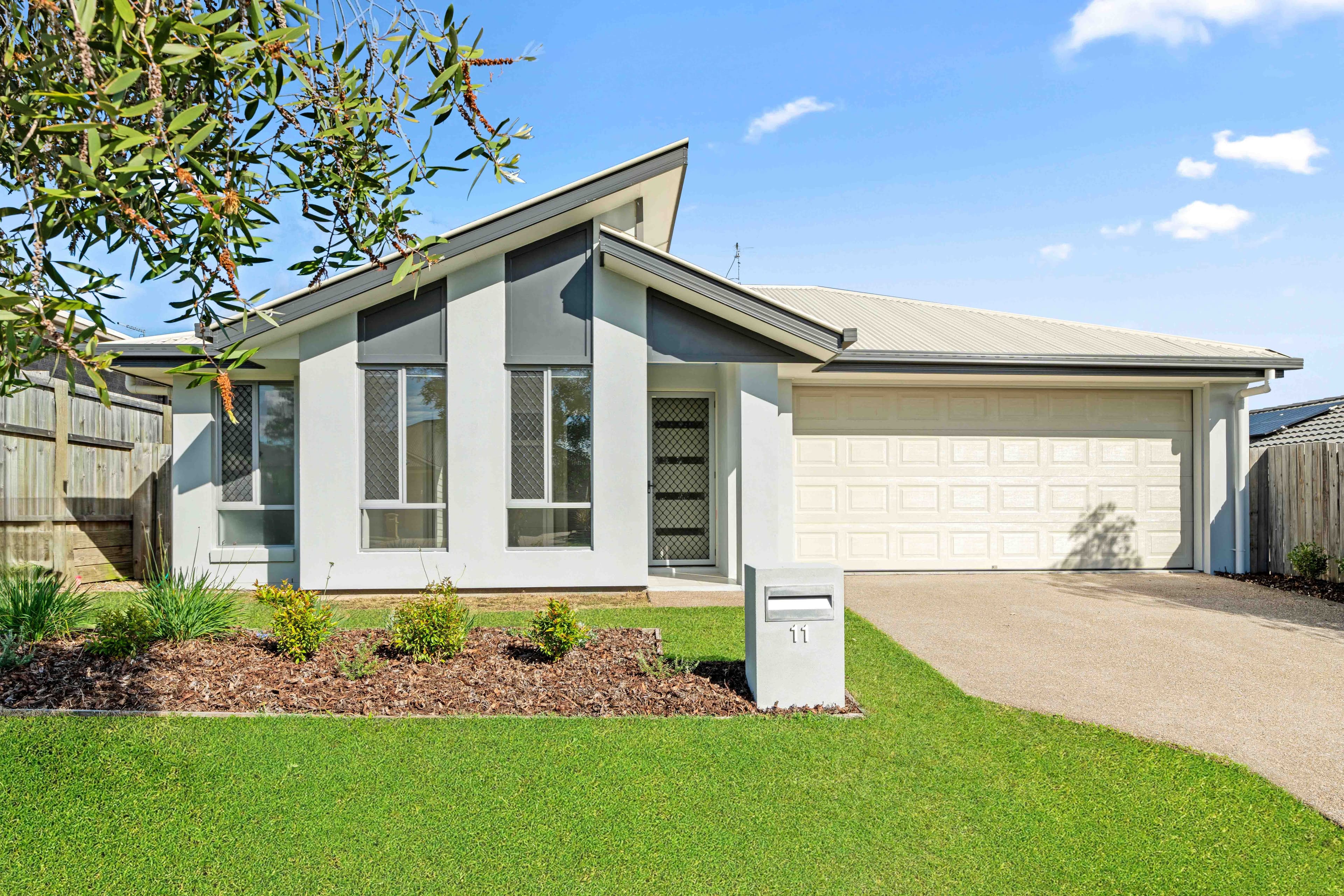 11 Broadaxe Street, SPRING MOUNTAIN QLD 4300, Spring Mountain - Image 1