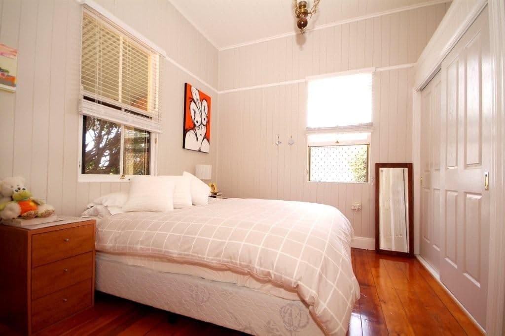 294 Hume Street, CENTENARY HEIGHTS QLD 4350, Centenary Heights - Thumbnail 4
