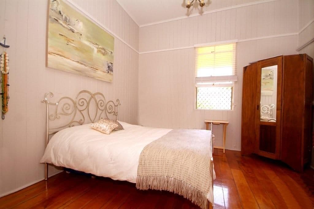 294 Hume Street, CENTENARY HEIGHTS QLD 4350, Centenary Heights - Thumbnail 5