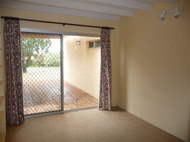 74  Platz Street, DARLING HEIGHTS QLD 4350, Darling Heights - Thumbnail 5
