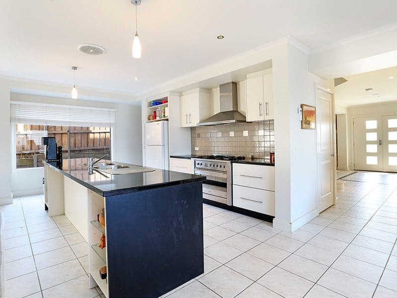 15 Thoroughbred Drive, Highton VIC 3216, Highton - Thumbnail 5