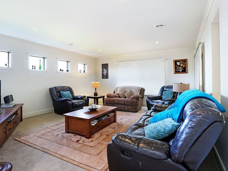 15 Thoroughbred Drive, Highton VIC 3216, Highton - Thumbnail 7