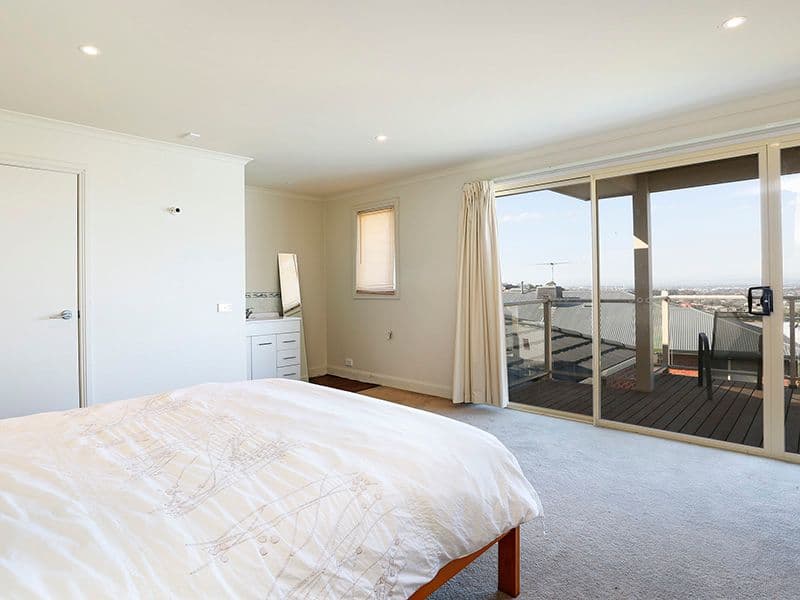 15 Thoroughbred Drive, Highton VIC 3216, Highton - Thumbnail 8