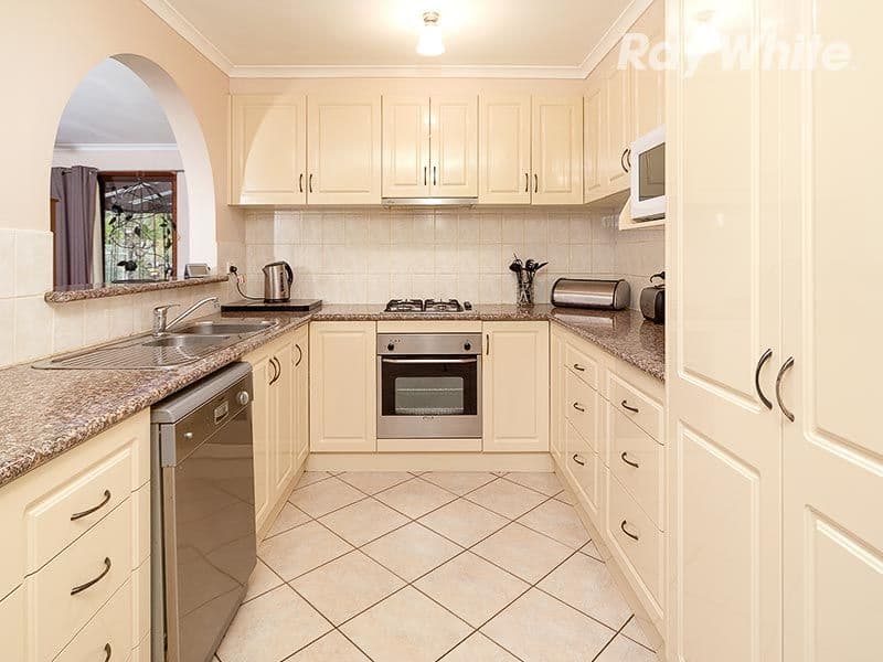 22 Lacebark Court, THURGOONA NSW 2640, Thurgoona - Thumbnail 2