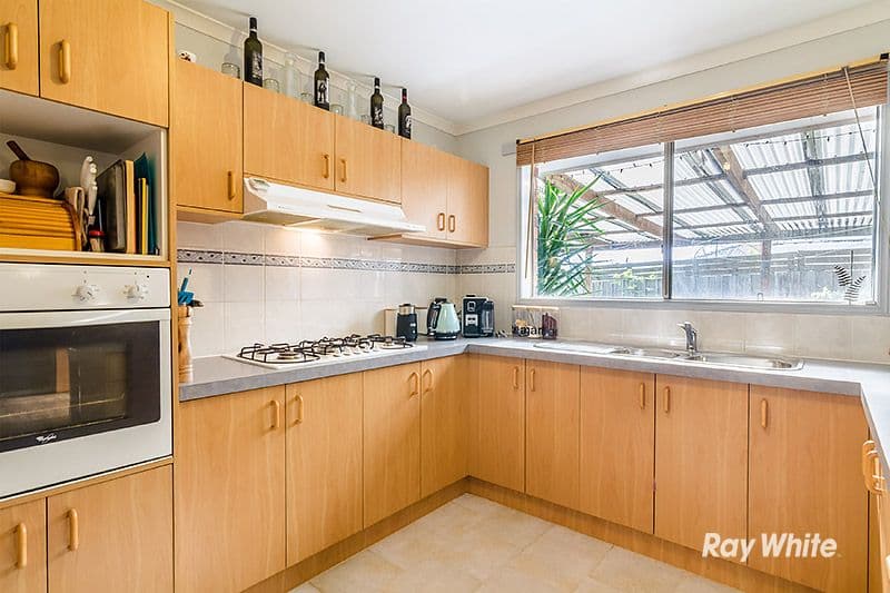 35 Cornwell Crescent, Cranbourne East VIC 3977, Cranbourne East - Thumbnail 7