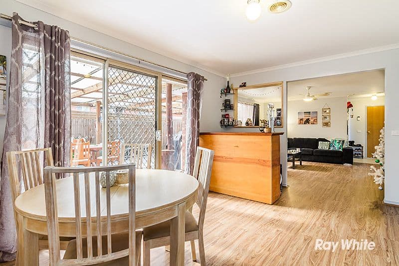 35 Cornwell Crescent, Cranbourne East VIC 3977, Cranbourne East - Thumbnail 8