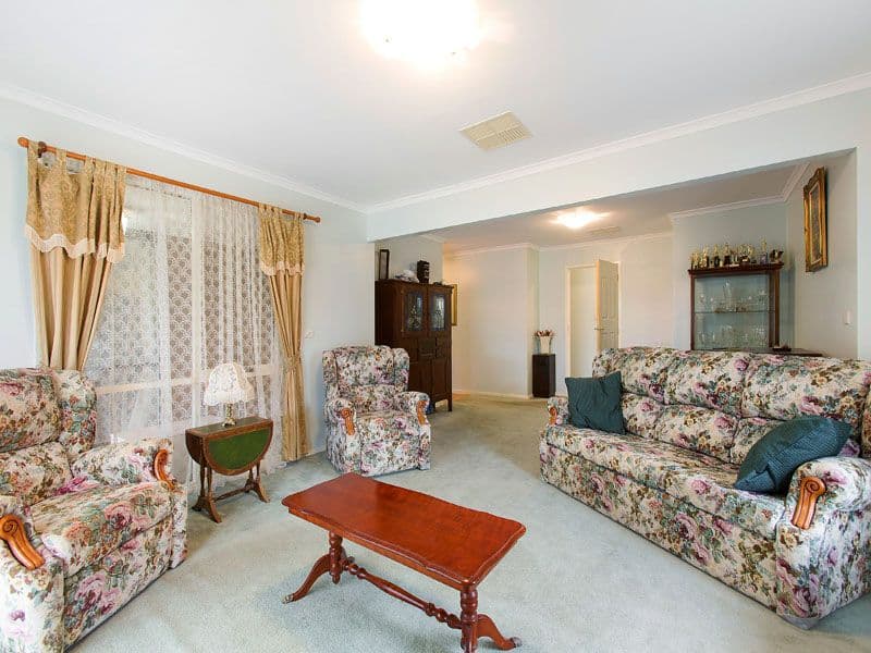 12 Bayville Drive, DINGLEY VILLAGE VIC 3172, Dingley Village - Thumbnail 2
