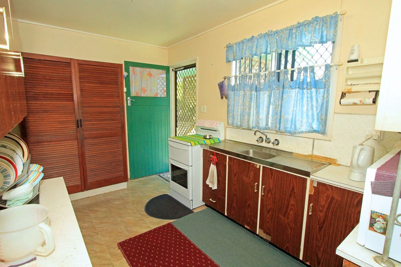 23 Symons Street, PARK AVENUE QLD 4701, Park Avenue - Thumbnail 2