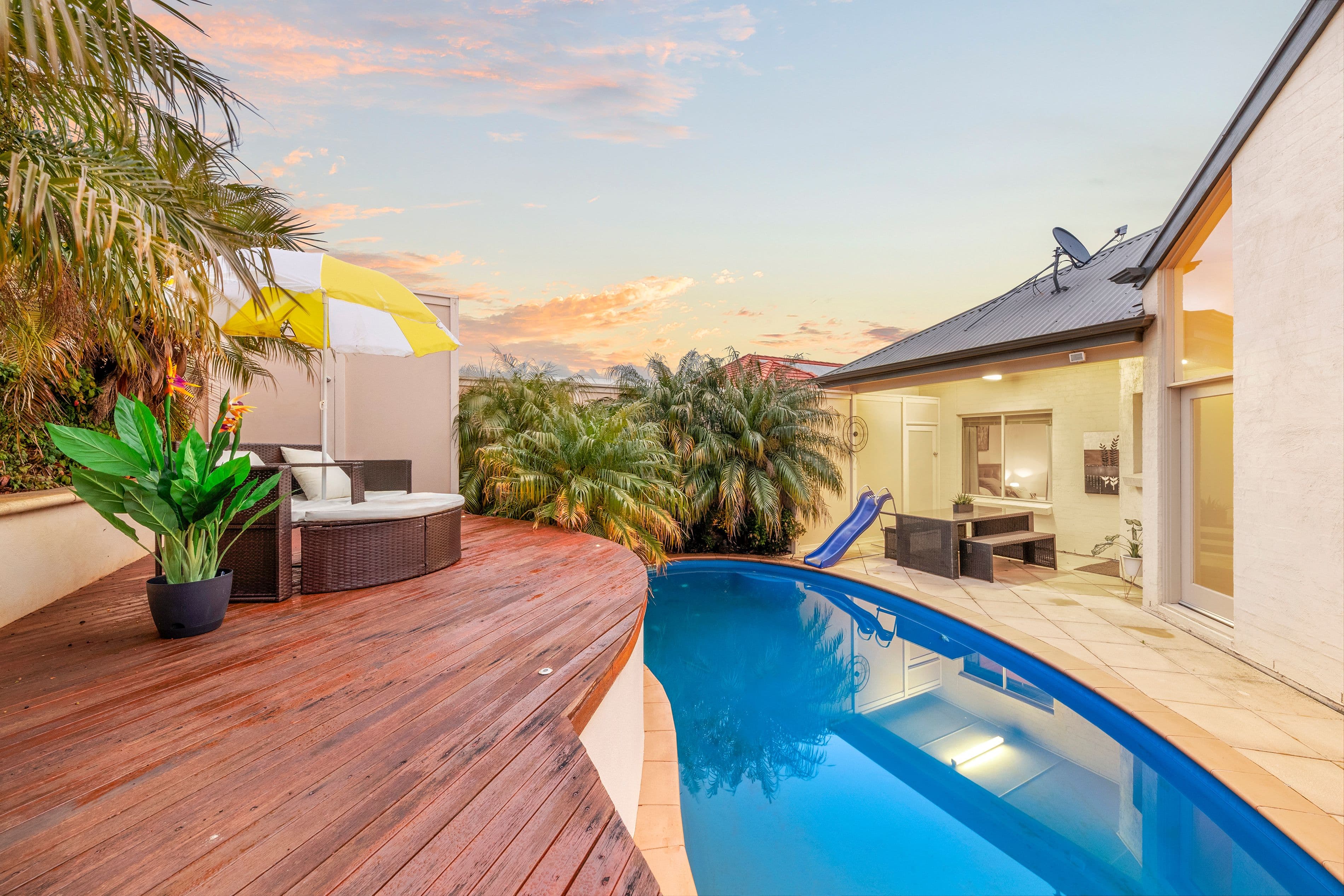 28 Bayview Parade, Gulfview Heights SA 5096, Gulfview Heights - Thumbnail 2