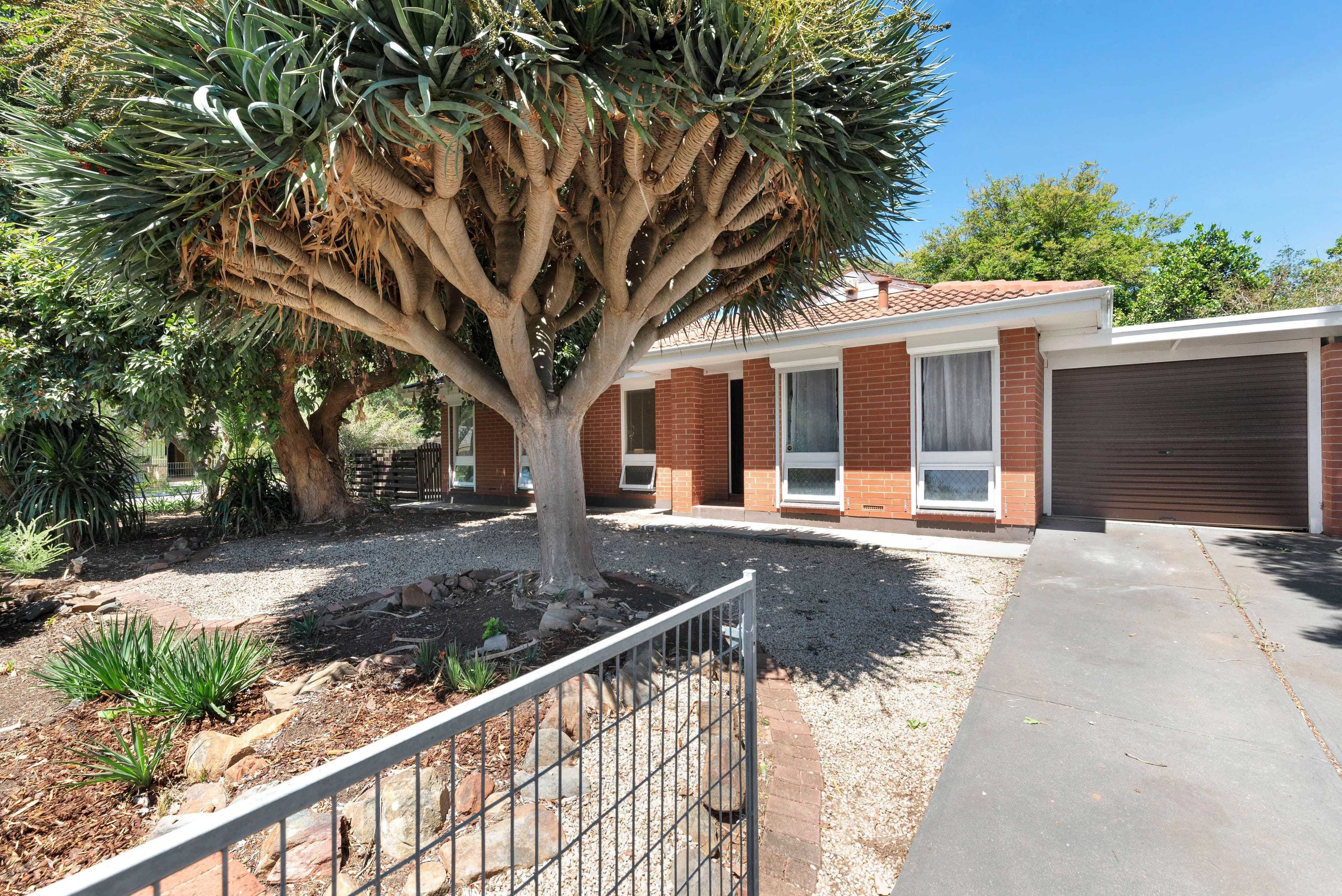 18 Paterson Drive, Hackham SA 5163, Hackham - Thumbnail 2