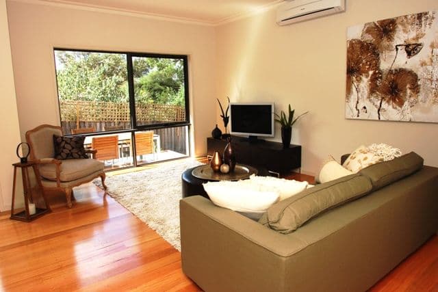 30 Boyce Avenue, BRIAR HILL VIC 3088, Briar Hill - Thumbnail 4