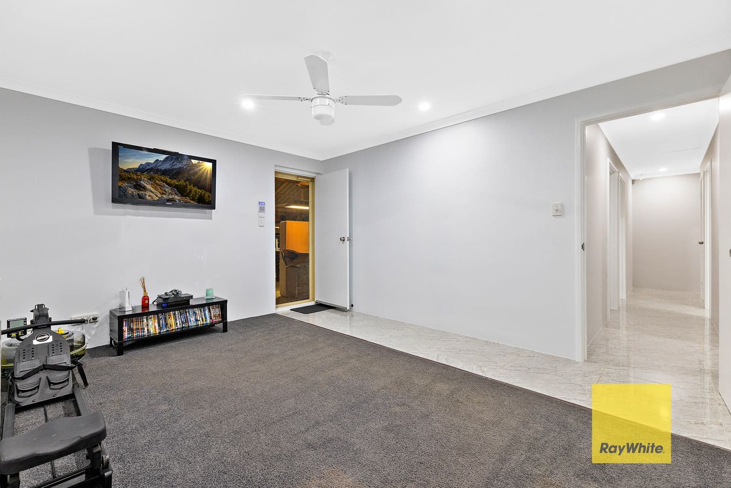 29 ARISTOS Way, Marangaroo WA 6064, Marangaroo - Thumbnail 3