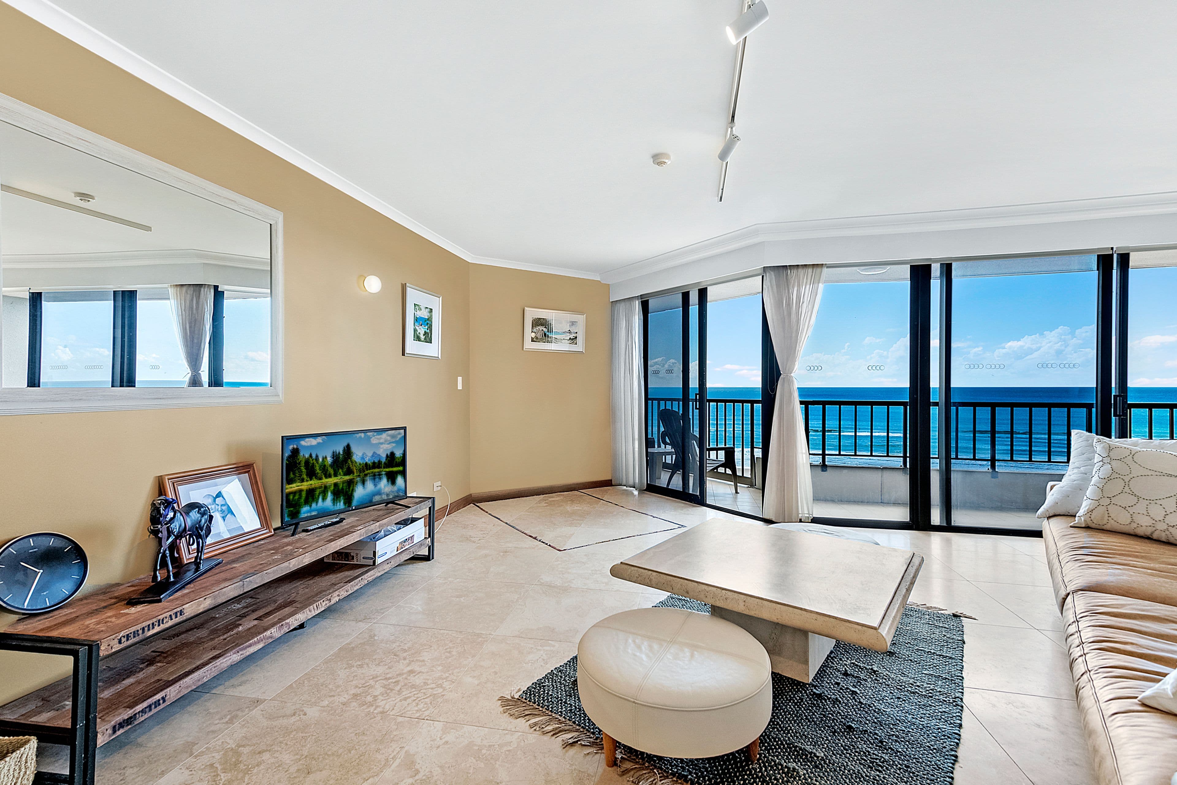 828 Pacific Parade, Currumbin QLD 4223, Currumbin - Thumbnail 2